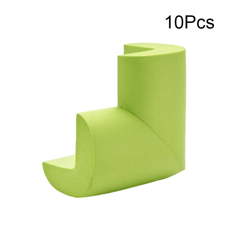 Corner protection 5-10 pack that protects children against sharp edges but also furniture when moving.