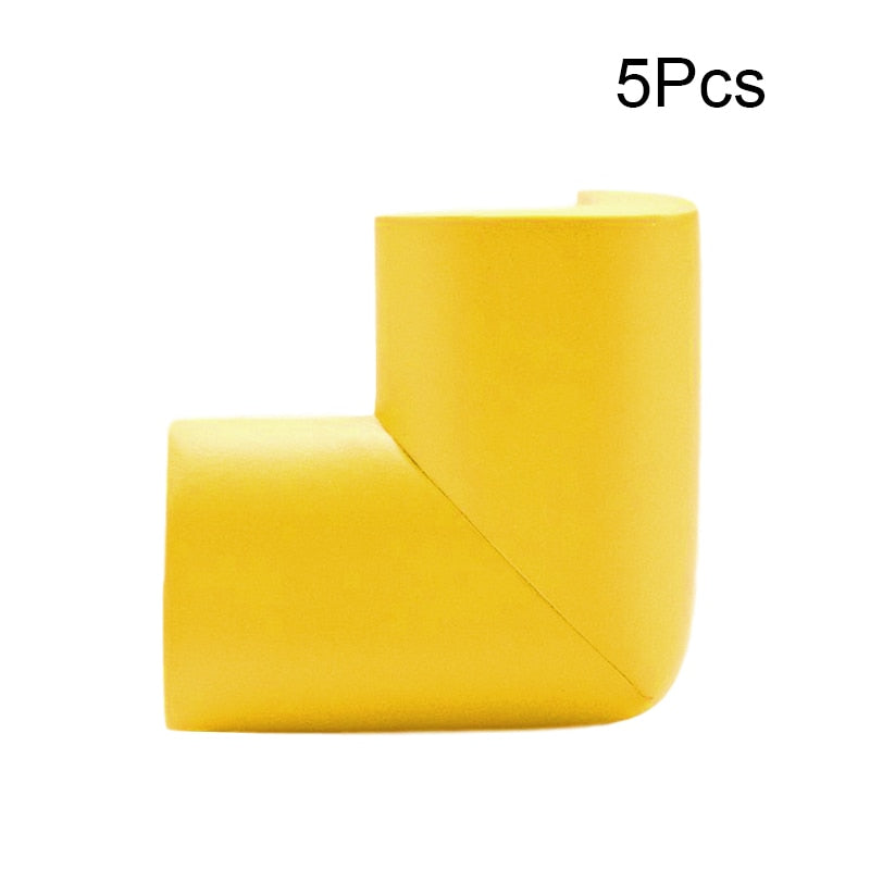 Corner protection 5-10 pack that protects children against sharp edges but also furniture when moving.